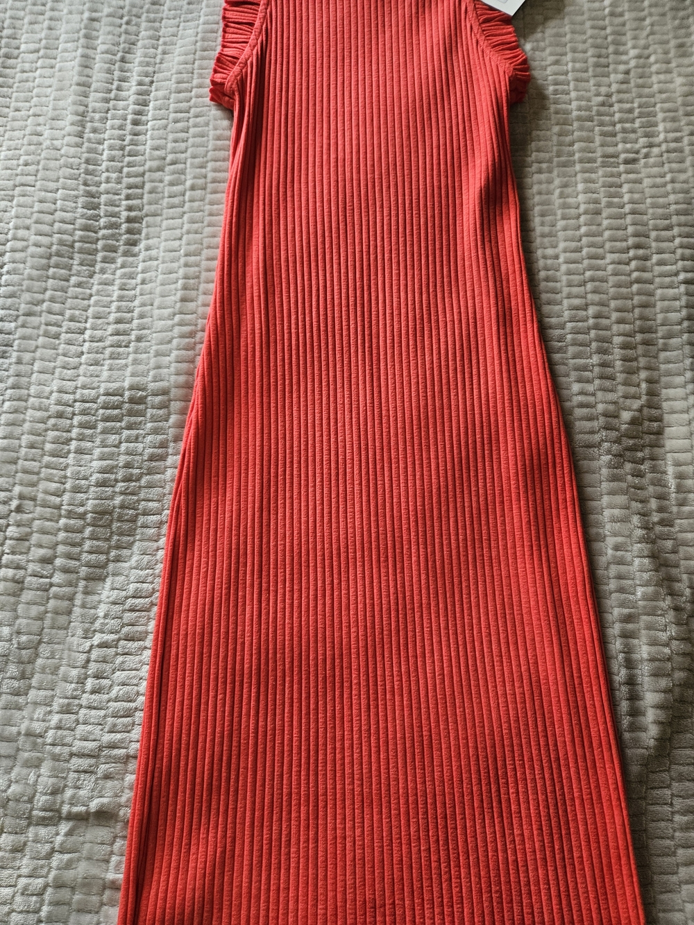 Zara Ribbed Ruffle Sleeve Dress - Picture 3 of 9